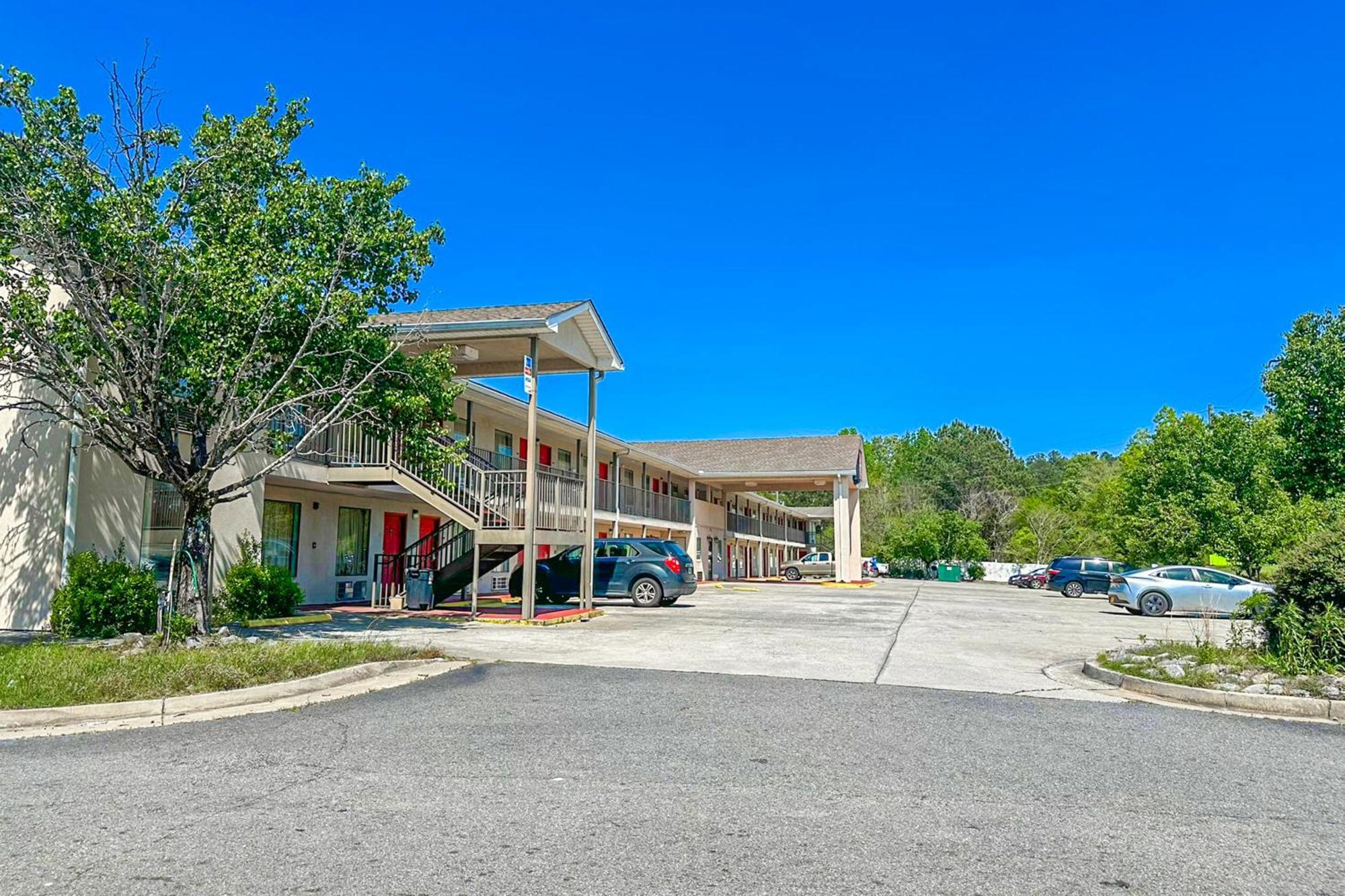Oyo East I-75 Motel